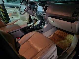 2007 Toyota Land Cruiser Prado 4-speed 120 Series Рестайлинг, чёрный, 2150000 рублей, вид 2