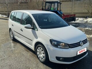 2010 Volkswagen Touran I Рестайлинг 2, белый, 760000 рублей, вид 3