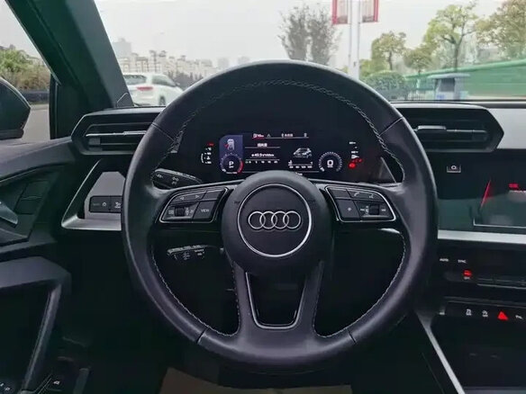 2023 Audi A3 Sportback 35 TFSI IV (8Y), зелёный, 1920911 рублей - вид 14