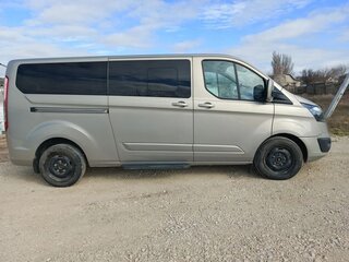 2017 Ford Tourneo Custom LWB I, бежевый, 2400000 рублей, вид 2