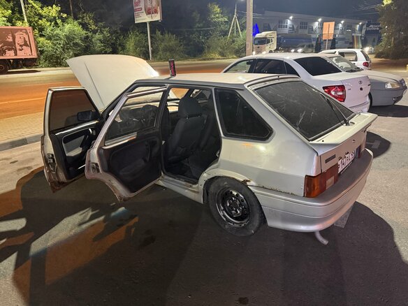2005 Lada (ВАЗ) 2114, белый, 65000 рублей - вид 3
