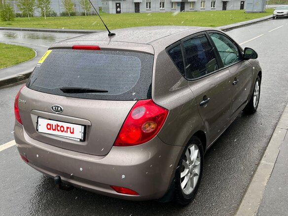 2009 Kia Ceed I, бежевый, 560000 рублей - вид 9