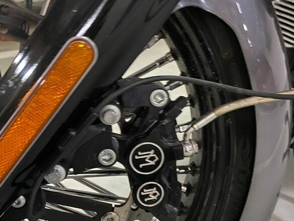 2015 Harley-Davidson Breakout, серый, 3000000 рублей - вид 8