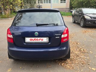 2012 Skoda Fabia II Рестайлинг, синий, 450000 рублей, вид 3