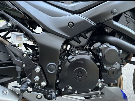 2023 Suzuki GSX-S 750, чёрный, 1000000 рублей, вид 2