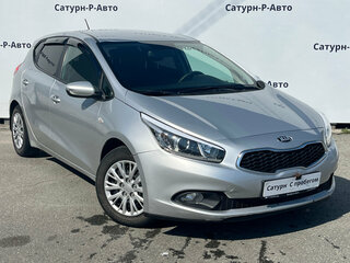 2013 Kia Ceed II, серебристый, 900000 рублей, вид 3