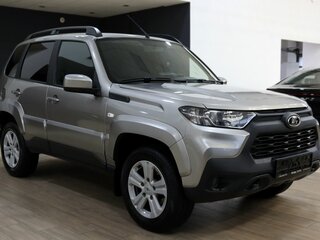 2021 Lada (ВАЗ) Niva Travel I, серебристый, 1000000 рублей, вид 2