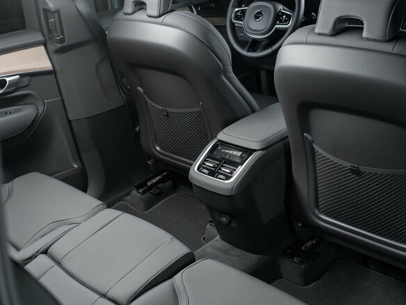 2026 Volvo XC90 B5 II Рестайлинг 2, серый, 10600000 рублей - вид 26