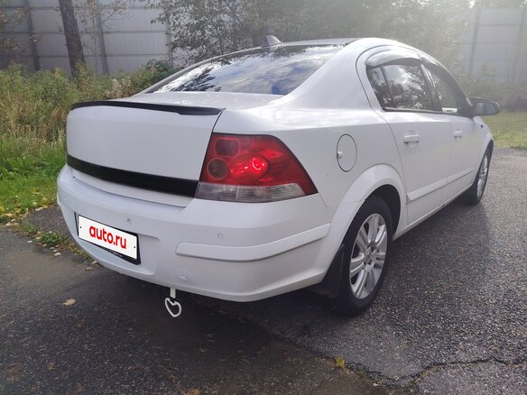 2012 Opel Astra H Рестайлинг, белый, 480000 рублей - вид 6