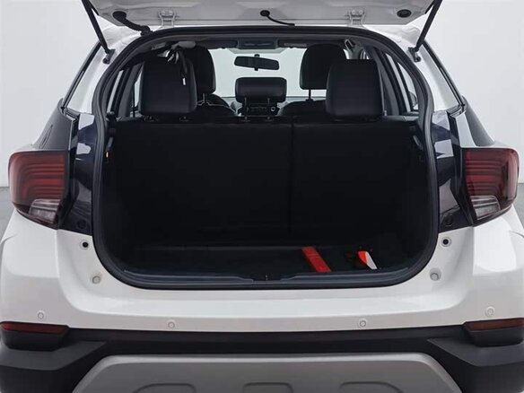 2022 Toyota Yaris L X XP150 Рестайлинг, белый, 1050202 рублей - вид 18