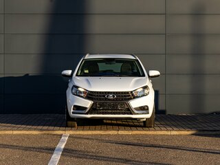 2018 Lada (ВАЗ) Vesta I, белый, 995000 рублей, вид 2