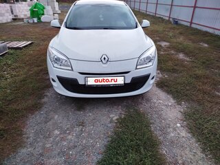 2012 Renault Megane III Рестайлинг, белый, 775000 рублей, вид 1