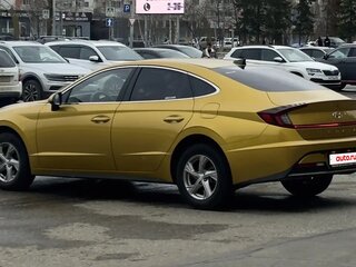 2019 Hyundai Sonata VIII (DN8), жёлтый, 1990000 рублей, вид 2