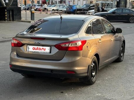 2012 Ford Focus III, коричневый, 670000 рублей, вид 3
