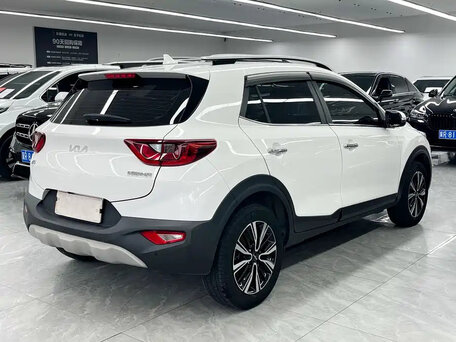 2021 Kia KX1, белый, 1100000 рублей, вид 4