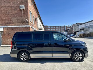 2021 Hyundai H-1 II Рестайлинг 2, синий, 3200000 рублей, вид 4