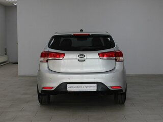 2017 Kia Rio III Рестайлинг, серебристый, 1099900 рублей, вид 5