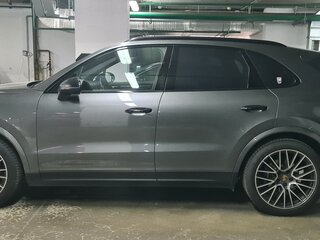 2019 Porsche Cayenne III, серый, 5400000 рублей, вид 5