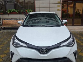 2022 Toyota C-HR I Рестайлинг, белый, 2200000 рублей, вид 1