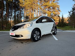 2008 Honda Fit II, белый, 470000 рублей, вид 5