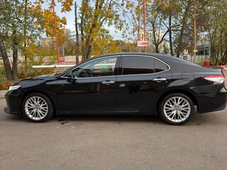 2019 Toyota Camry VIII (XV70), чёрный, 2480000 рублей, вид 4