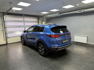 2020 Kia Sportage IV Рестайлинг, синий, 2250000 рублей, вид 4