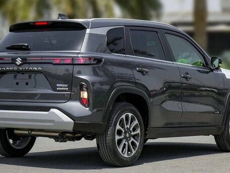2025 Suzuki Grand Vitara III, серый, 3180000 рублей, вид 4