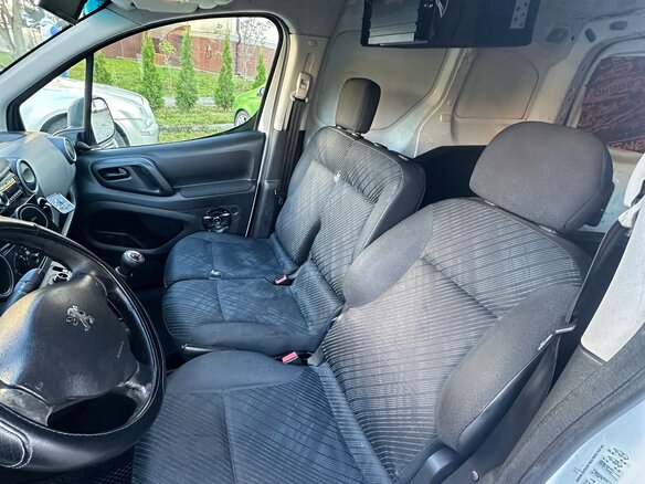 2009 Peugeot Partner II, белый, 450000 рублей - вид 8