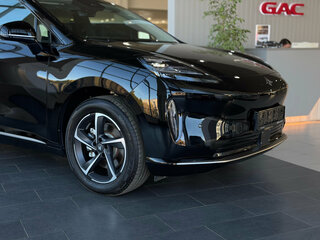 2026 GAC Hyptec HT, чёрный, 5999000 рублей, вид 3