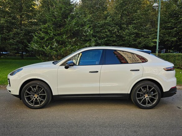 2022 Porsche Cayenne S Coupé III, белый, 11200000 рублей - вид 4