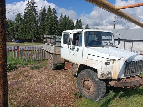 2001 ГАЗ 3308, белый, 300000 рублей, вид 2