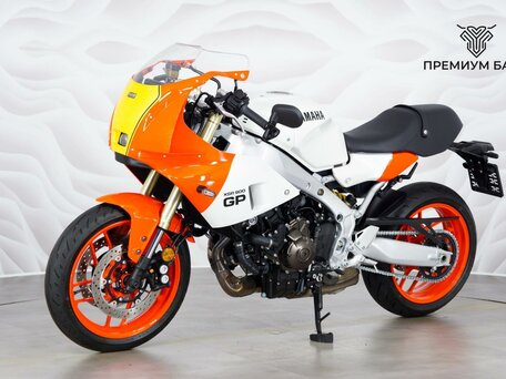 2024 Yamaha XSR900, красный, 1199000 рублей, вид 3