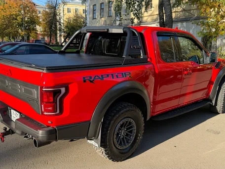 2019 Ford F-150 Raptor XIII Рестайлинг, красный, 7800000 рублей, вид 4