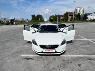 2014 Volvo V40 II, белый, 1120000 рублей, вид 3