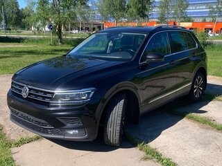 2019 Volkswagen Tiguan II, чёрный, 2350000 рублей, вид 1