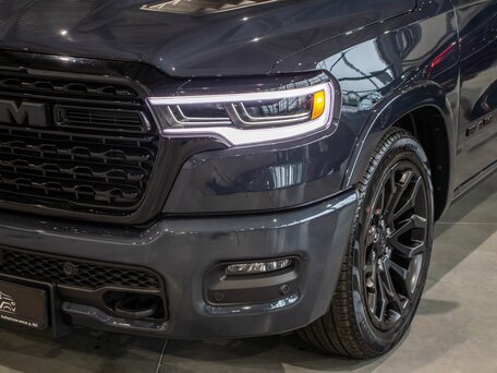 2026 Ram 1500 Crew Cab V Рестайлинг, синий, 9690000 рублей, вид 4