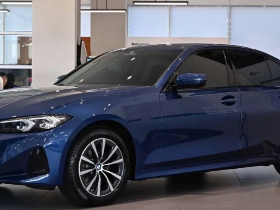 2023 BMW 3 серии 320d xDrive VII (G2x) Рестайлинг, синий, 3940184 рублей