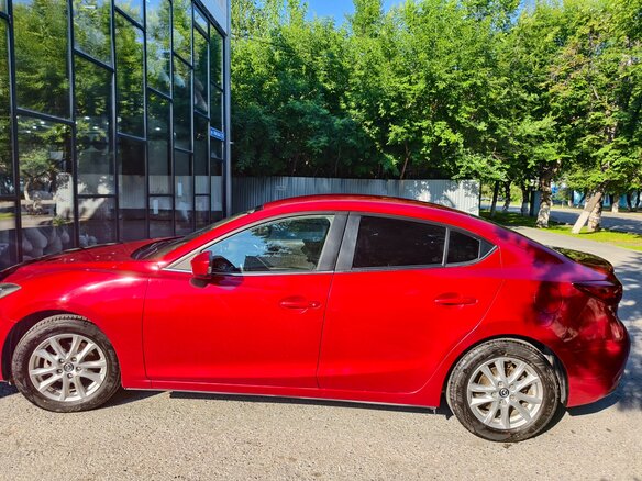 2015 Mazda 3 III (BM), красный, 1300000 рублей - вид 2