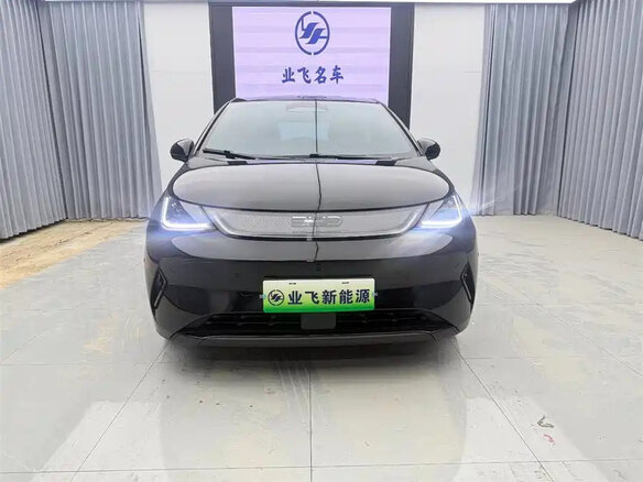 2026 BYD Dolphin 45.12 kWh I Рестайлинг, чёрный - вид 1