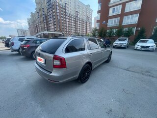 2011 Skoda Octavia Czech market II (A5) Рестайлинг, серый, 700000 рублей, вид 5