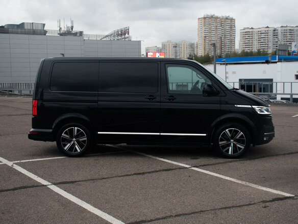 2019 Volkswagen Multivan T6 Рестайлинг, чёрный, 6500000 рублей - вид 3