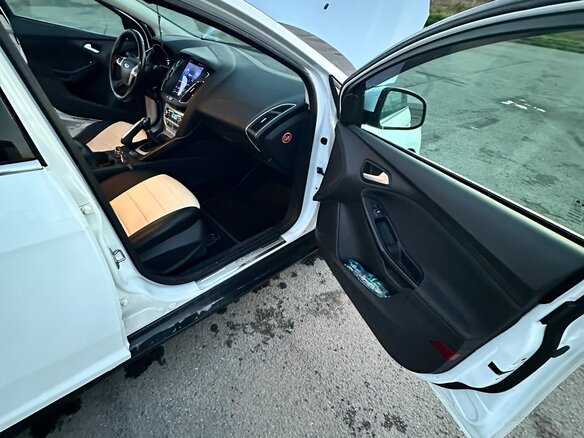 2012 Ford Focus III, белый, 700000 рублей - вид 16