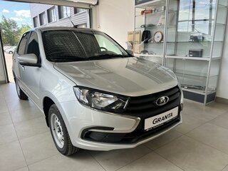 2026 Lada (ВАЗ) Granta I Рестайлинг, серебристый, 1088000 рублей, вид 2