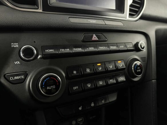 2018 Kia Sportage IV, чёрный, 1840000 рублей - вид 15