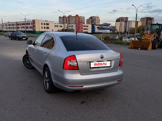 2013 Skoda Octavia II (A5) Рестайлинг, серебристый, 975000 рублей, вид 4