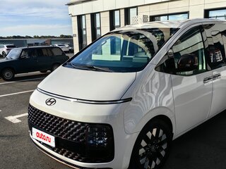 2021 Hyundai Staria I, белый, 5350000 рублей, вид 2
