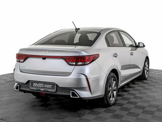 2021 Kia Rio IV Рестайлинг, серебристый, 1650000 рублей, вид 5
