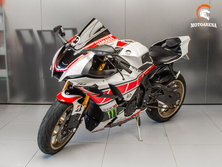 2021 Yamaha YZF-R1, красный, 1820612 рублей, вид 3
