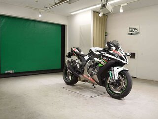 2018 Kawasaki ZX-10R Ninja, белый, 1599000 рублей, вид 3