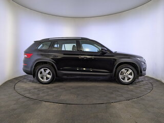2021 Skoda Kodiaq I, чёрный, 2750000 рублей, вид 4